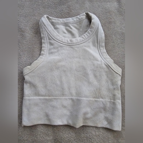 Alo Yoga Seamless Delight High Neck Bra - Picture 5 of 8